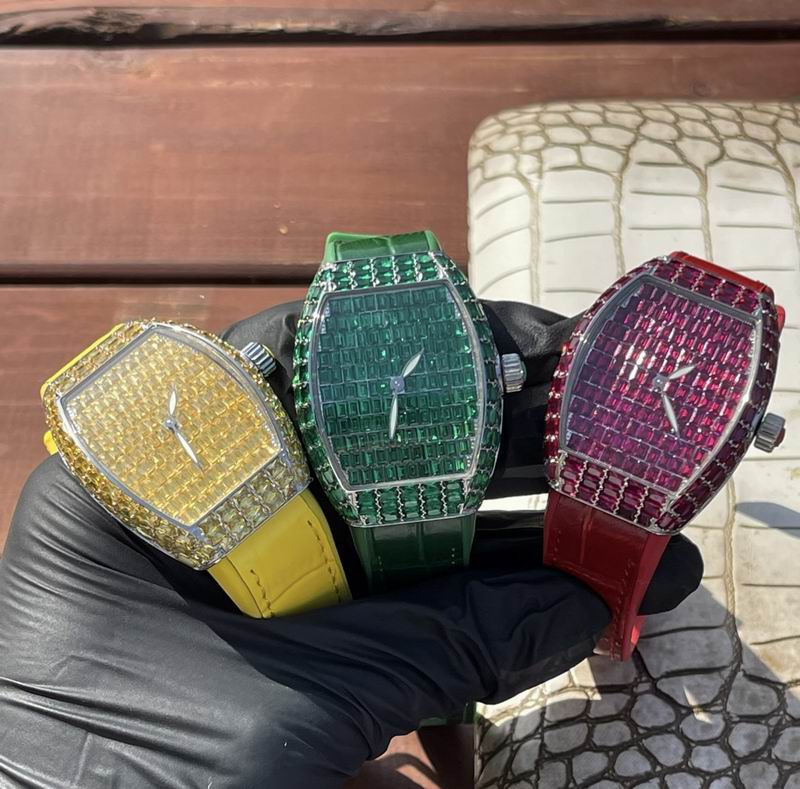 Franck Muller 32X42.3mm 0926165